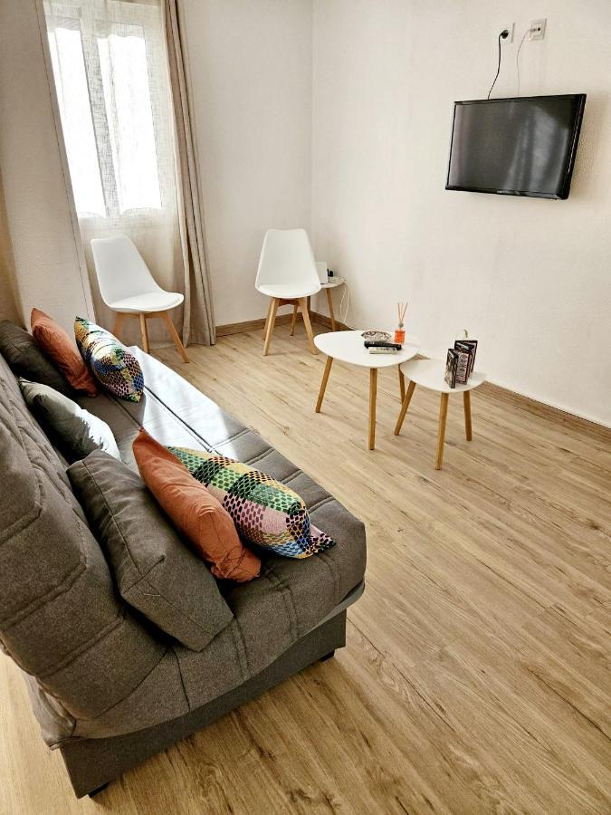 Apartamento Familiar En Triana Севилья Экстерьер фото