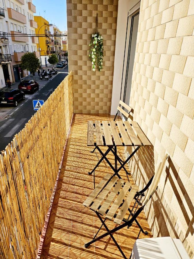 Apartamento Familiar En Triana Севилья Экстерьер фото