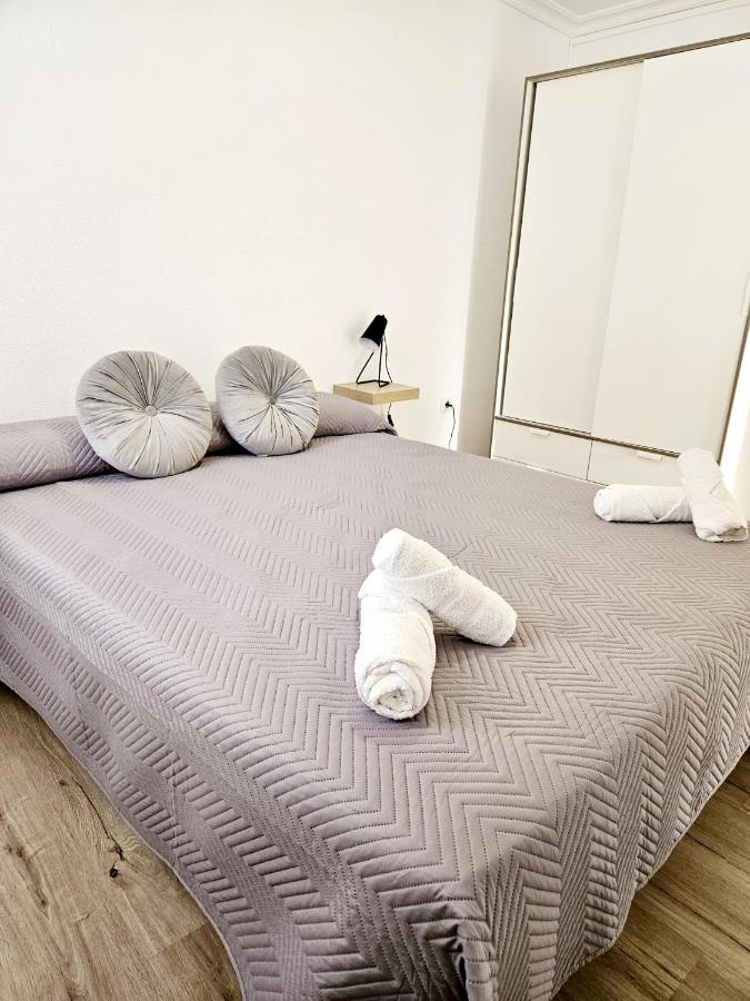 Apartamento Familiar En Triana Севилья Экстерьер фото
